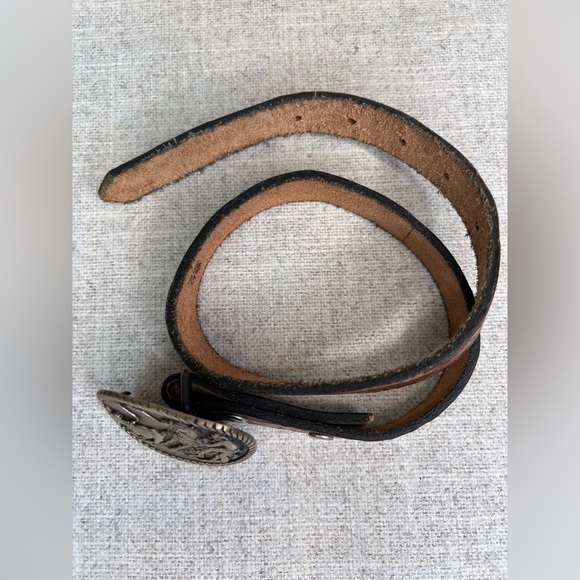 VTG childs Award Design Medals brass buckle, calf roping, w/ tooled leather belt - Picture 7 of 9